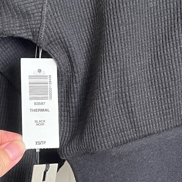 Aritzia The Group by Babaton - Thermal Hooded Longsleeve - Picture 4 of 6